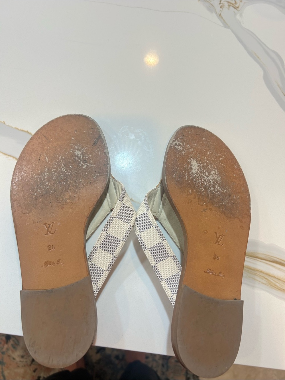 AUTHENTIC Louis Vuitton Damier Azur Sunny Flat Thong Sandals 38 US 8  🥰 👍 - Picture 10 of 16